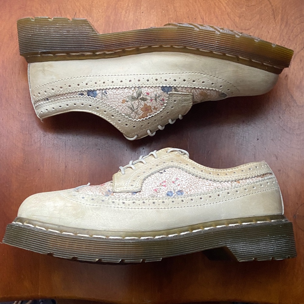 Dr. Martens Floral Crackle Brogue Wingtip Bone 12368 Oxford Shoes Women's Size 6 - Picture 9 of 16